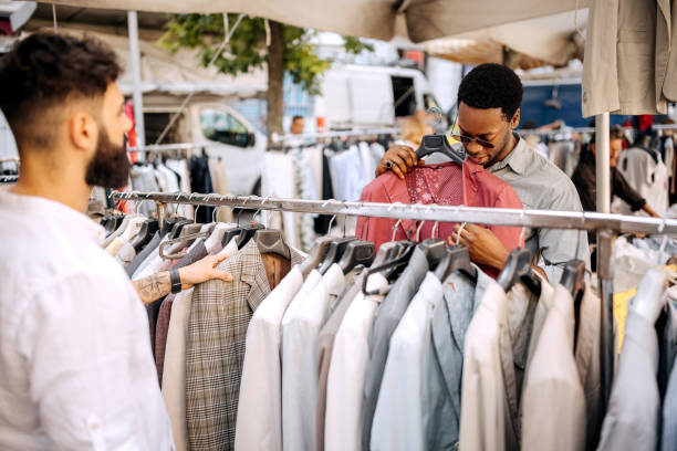 How to Make a Clothes Rack for Yard Sales